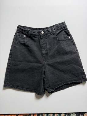 Cyclone Vintage 90s Black Denim High Waist Jean Shorts Size 14